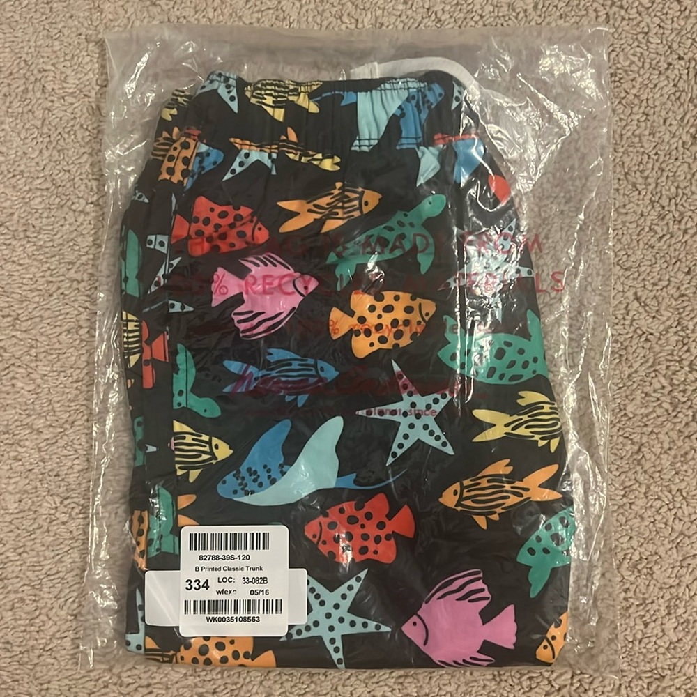NWT size 110 (6-7)